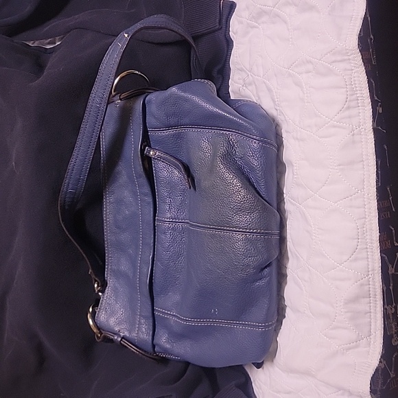 Tignanello Woman's blue leather purse. Beautiful, luxurious, minimal call outs - Picture 7 of 8